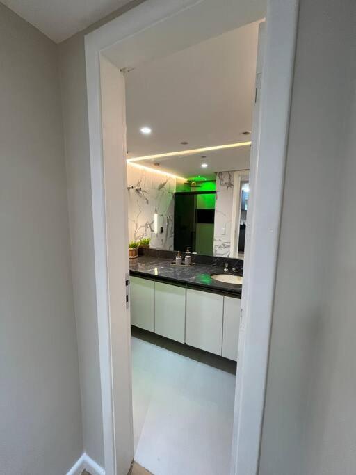 Lindo Apartamento Para Familia Ondina Apart Hotel Σαλβαντόρ Εξωτερικό φωτογραφία